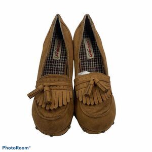 Vintage Y2K Size 9 90s Union Bay Nicolette Platform Wood Heel Studded Pumps Tan